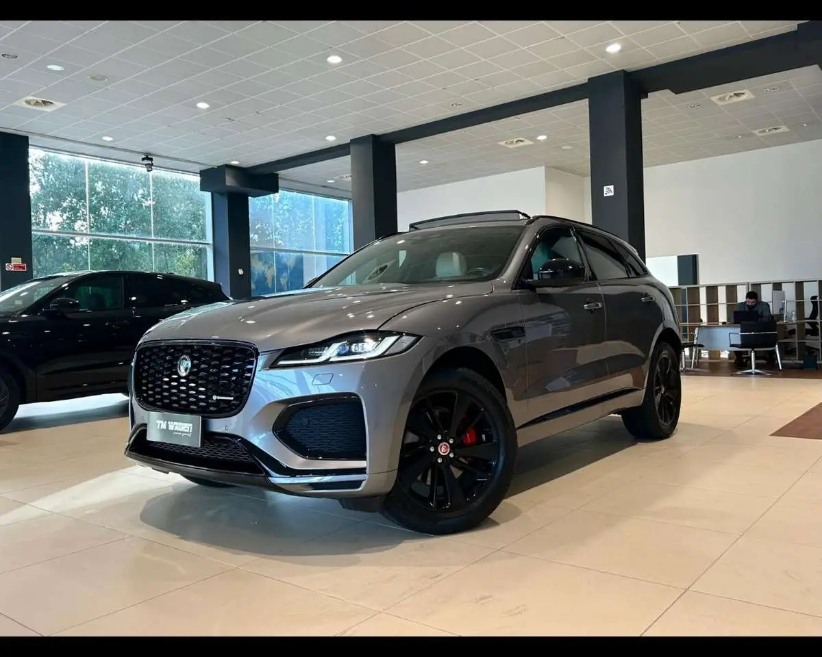 Photo 1 : Jaguar F-pace 2022 Petrol