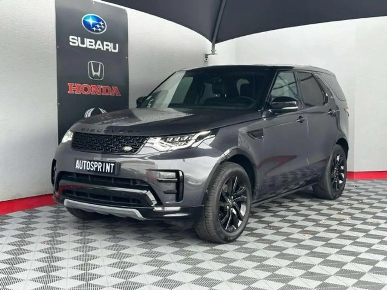 Photo 1 : Land Rover Discovery 2019 Petrol