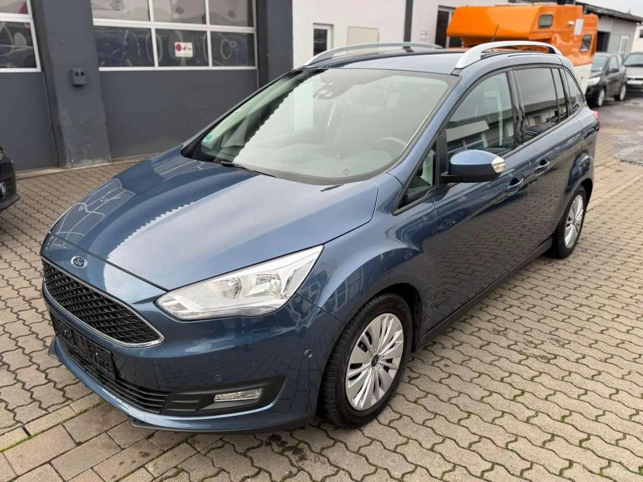 Photo 1 : Ford Grand C-max 2019 Petrol