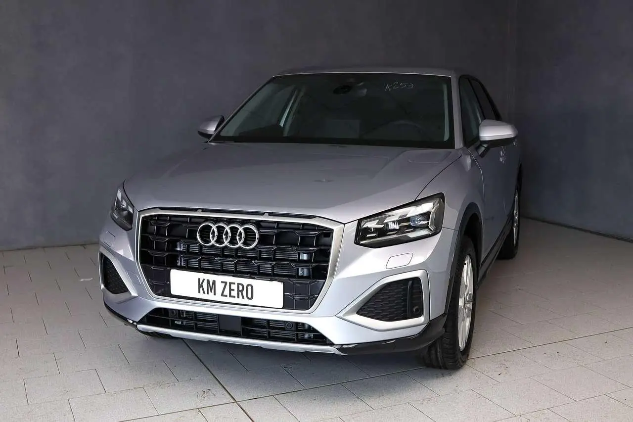 Photo 1 : Audi Q2 2024 Essence