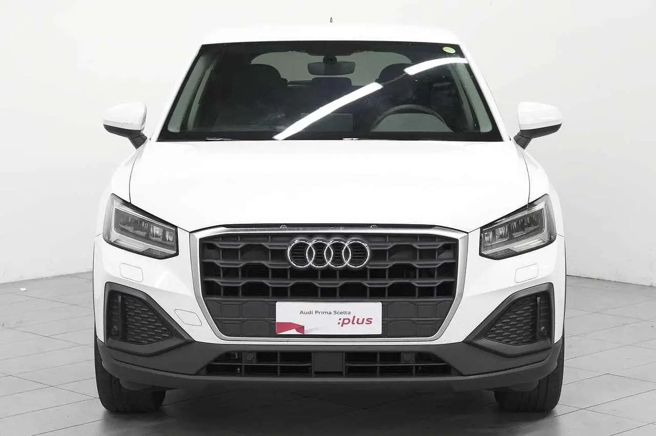 Photo 1 : Audi Q2 2020 Petrol