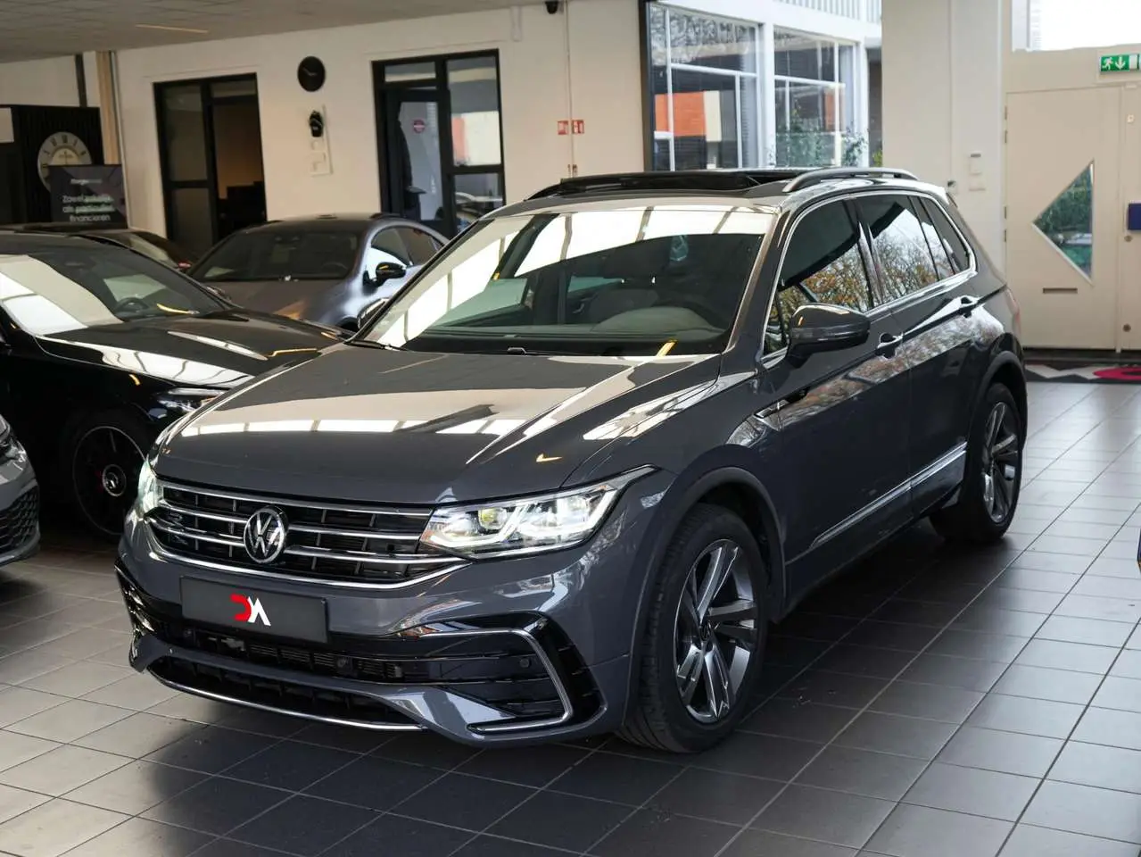 Photo 1 : Volkswagen Tiguan 2021 Petrol