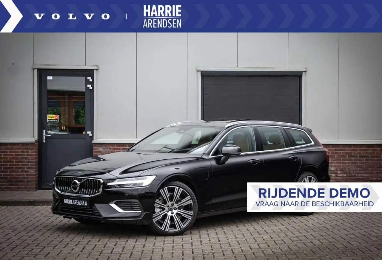 Photo 1 : Volvo V60 2024 Hybride