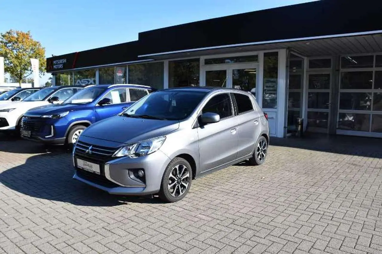 Photo 1 : Mitsubishi Space Star 2021 Petrol