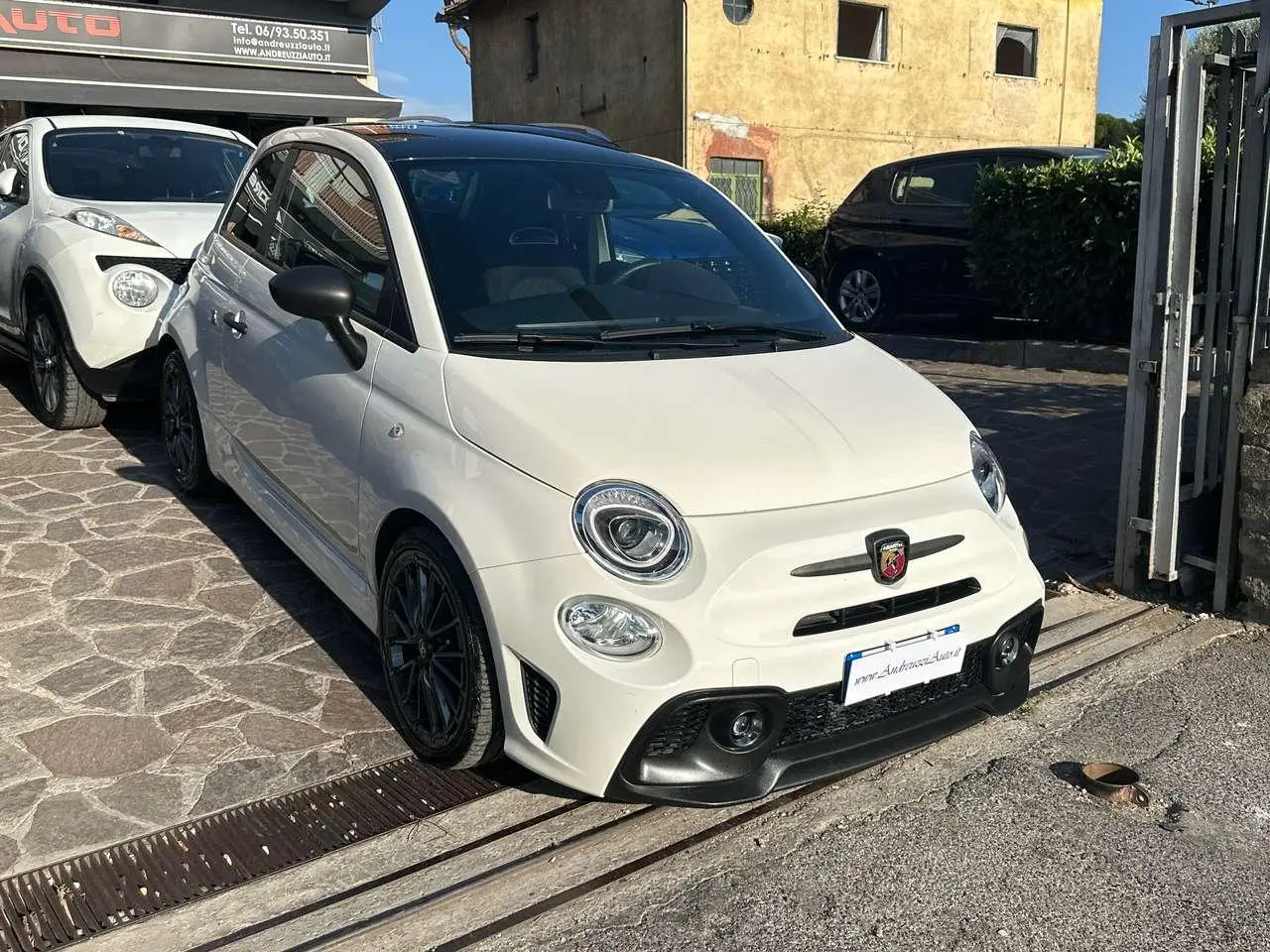 Photo 1 : Abarth 595 2023 Petrol