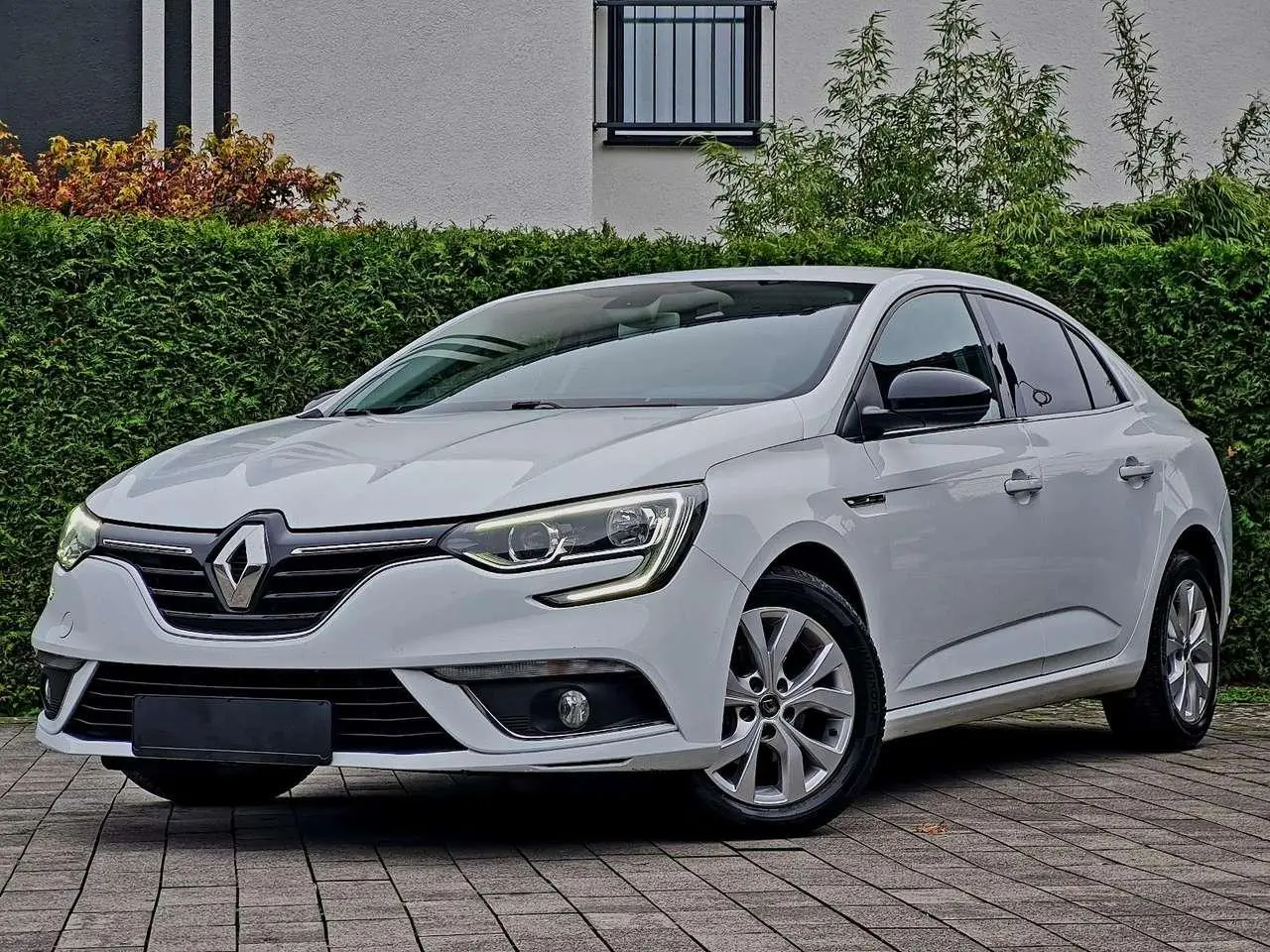 Photo 1 : Renault Megane 2019 Essence