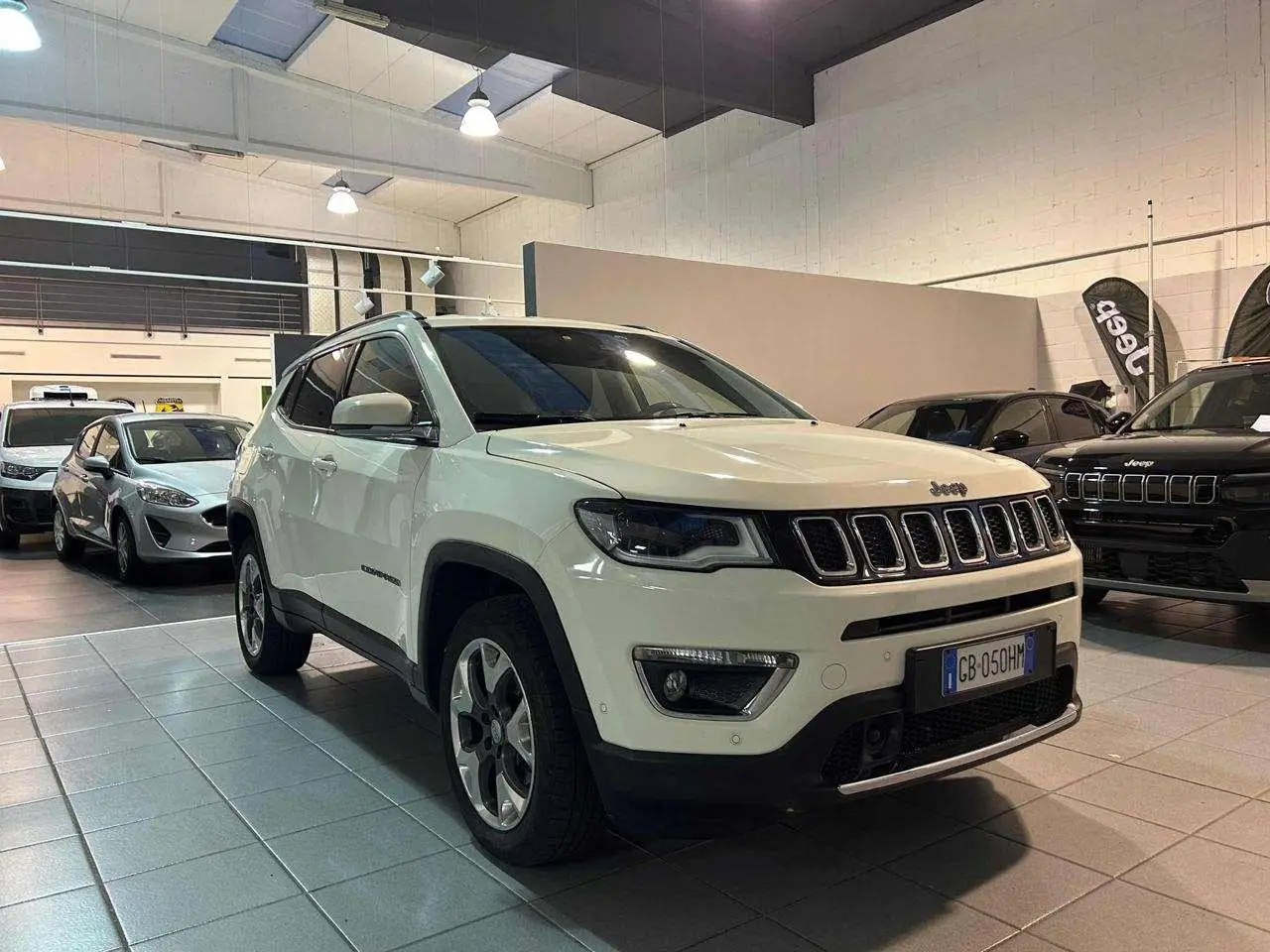 Photo 1 : Jeep Compass 2020 Petrol