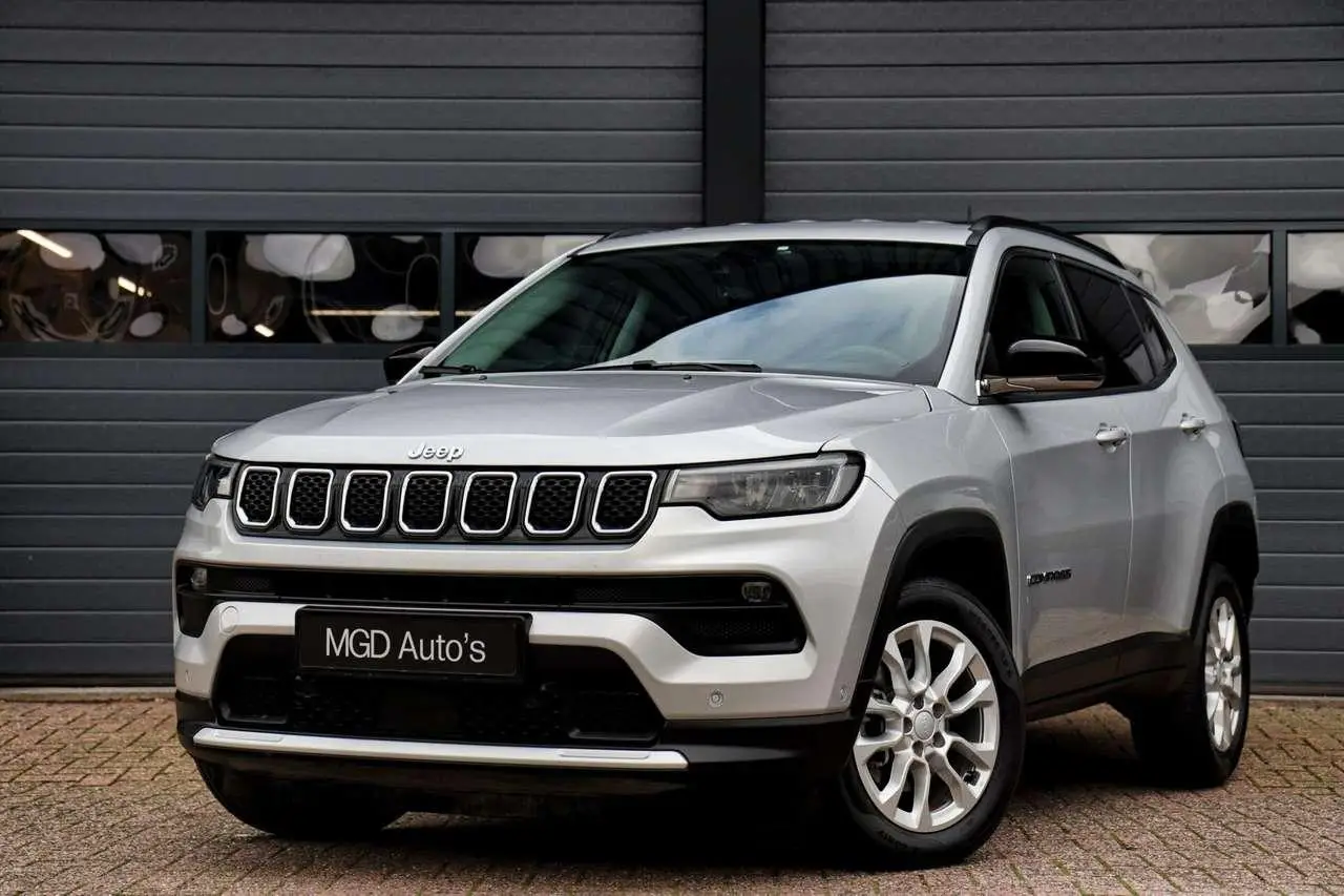 Photo 1 : Jeep Compass 2021 Petrol