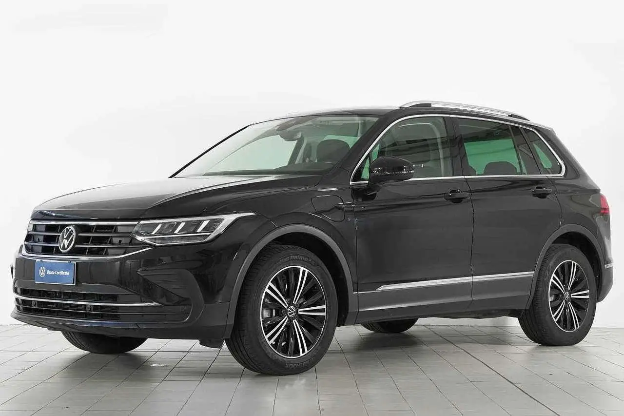 Photo 1 : Volkswagen Tiguan 2021 Hybrid