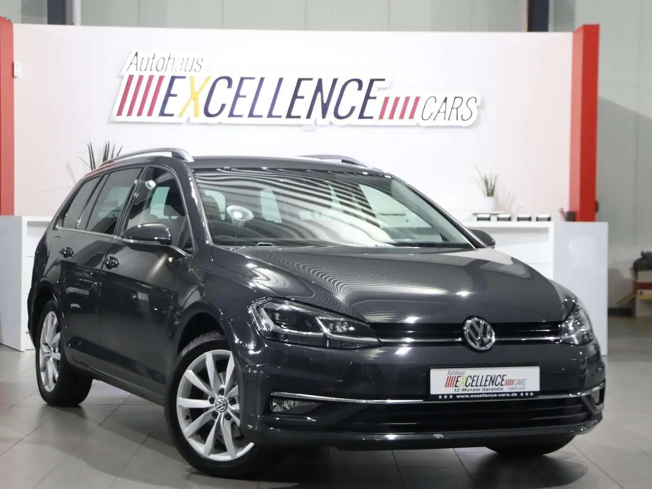 Photo 1 : Volkswagen Golf 2020 Petrol