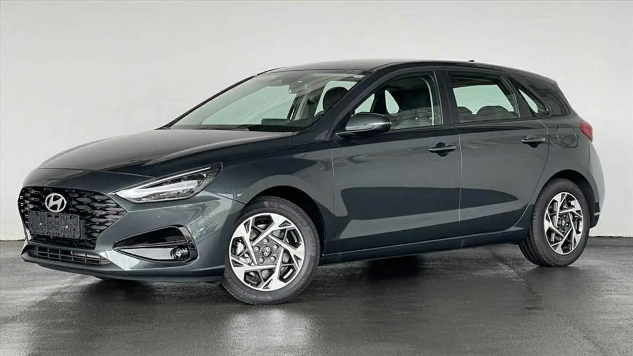 Photo 1 : Hyundai I30 2024 Petrol