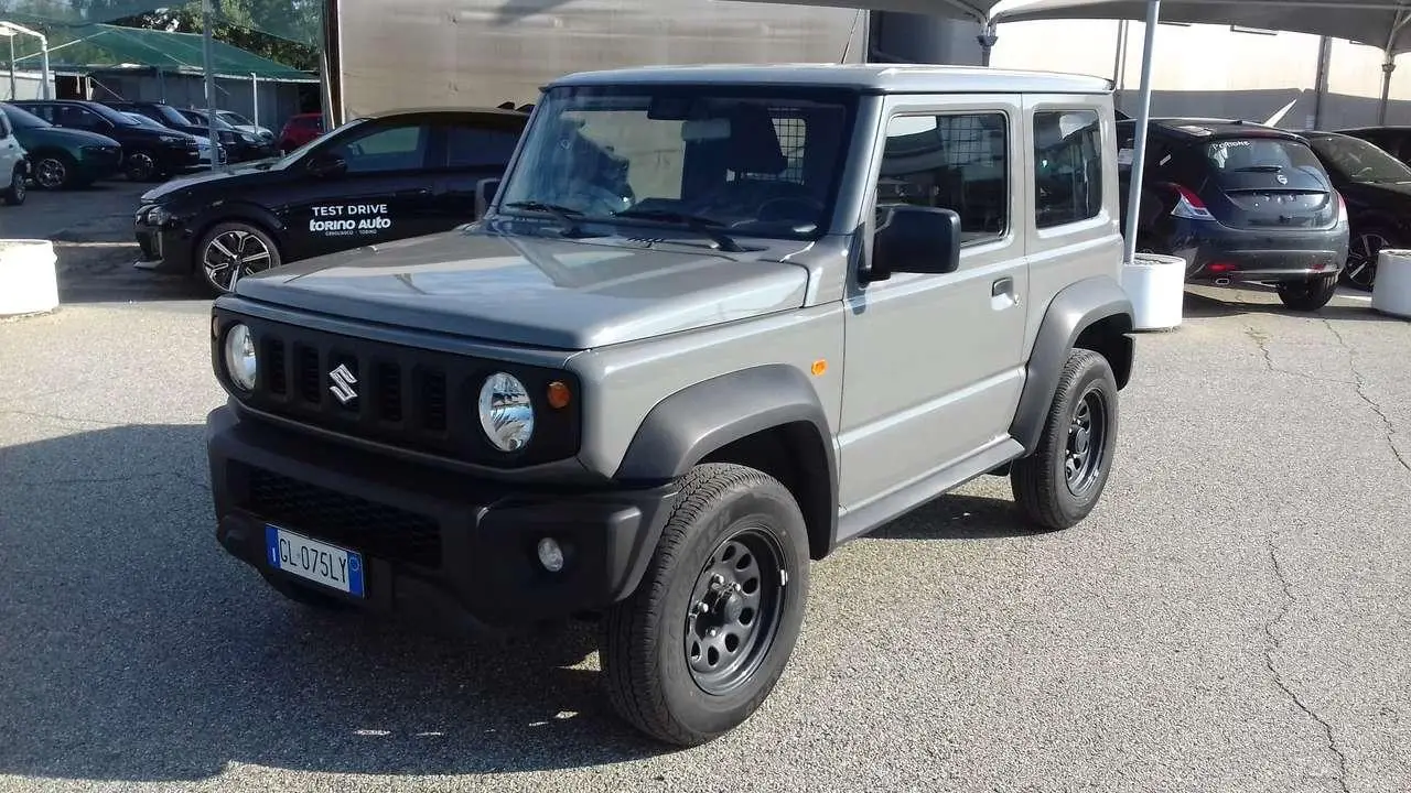 Photo 1 : Suzuki Jimny 2022 Petrol