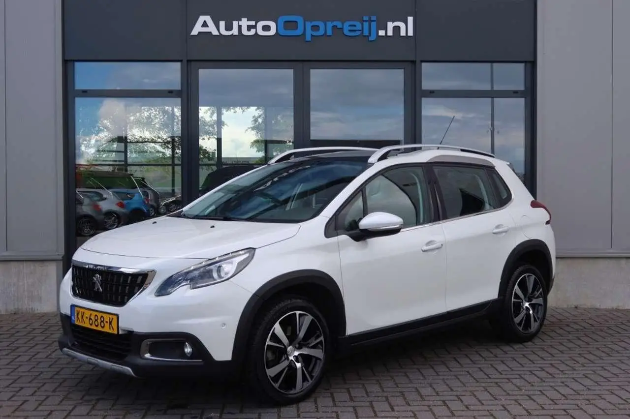 Photo 1 : Peugeot 2008 2016 Petrol