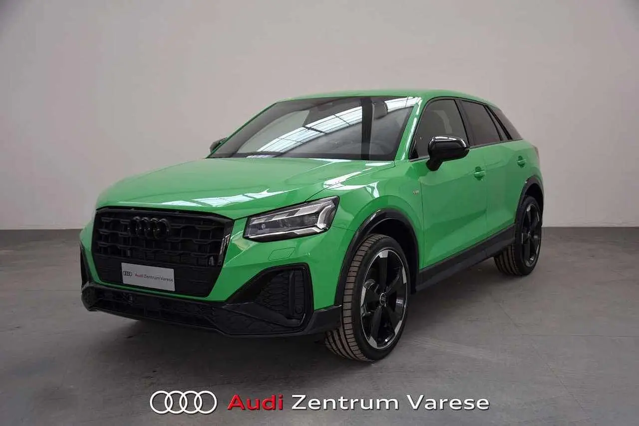 Photo 1 : Audi Q2 2024 Diesel