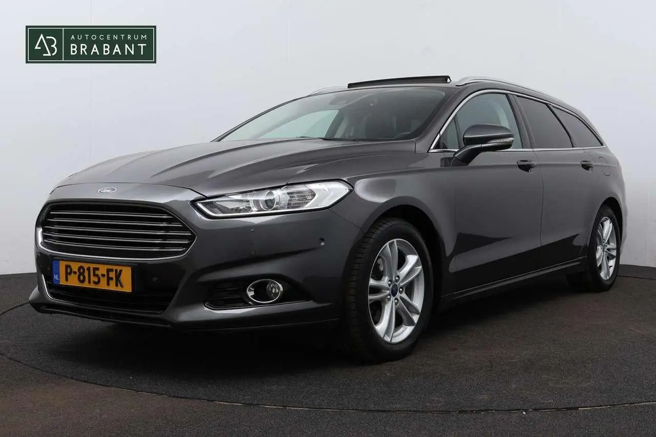 Photo 1 : Ford Mondeo 2015 Petrol