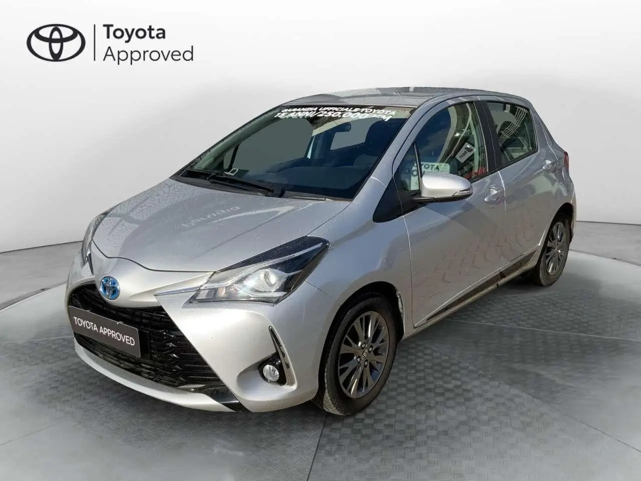 Photo 1 : Toyota Yaris 2018 Hybride