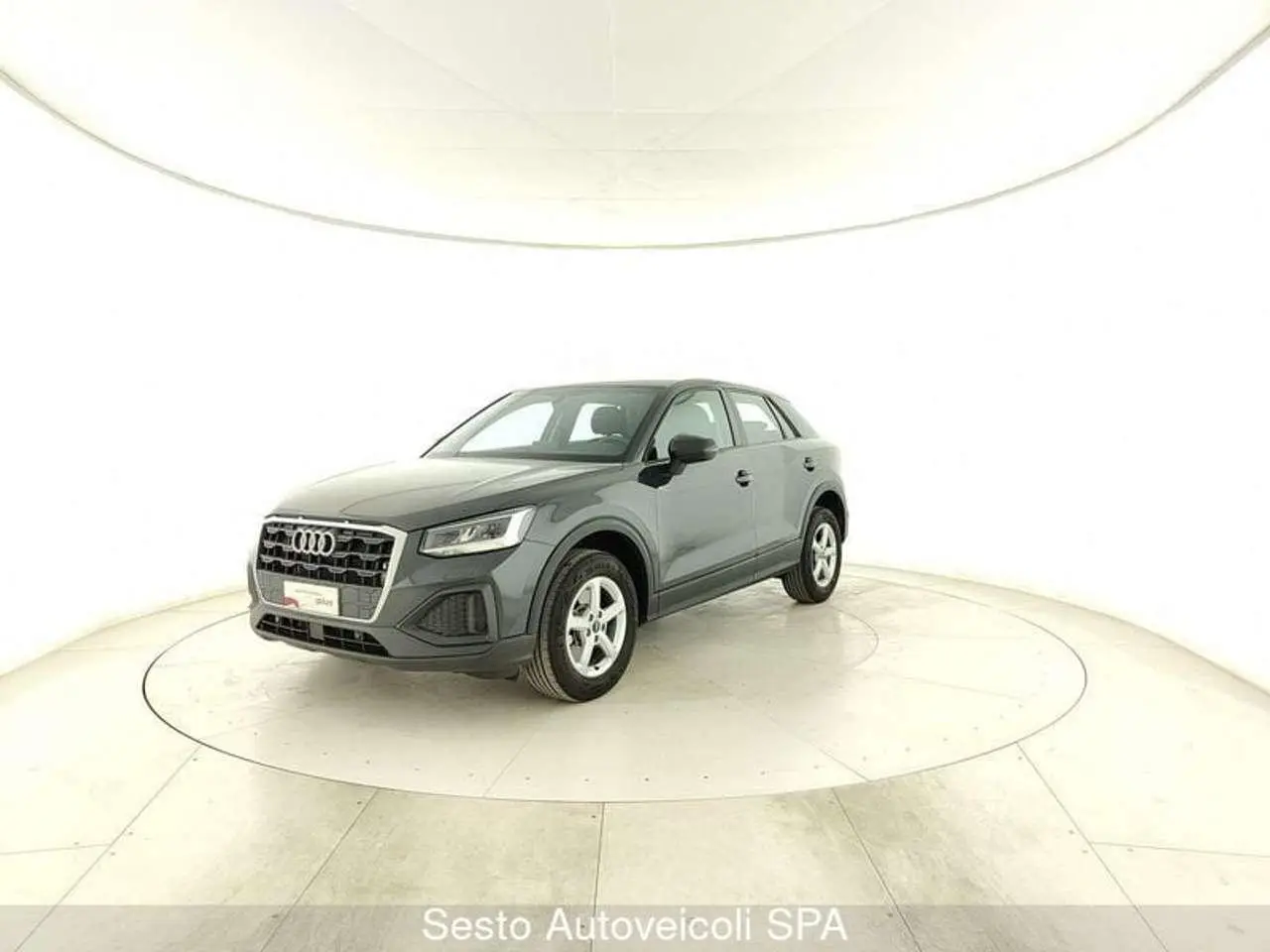 Photo 1 : Audi Q2 2023 Diesel