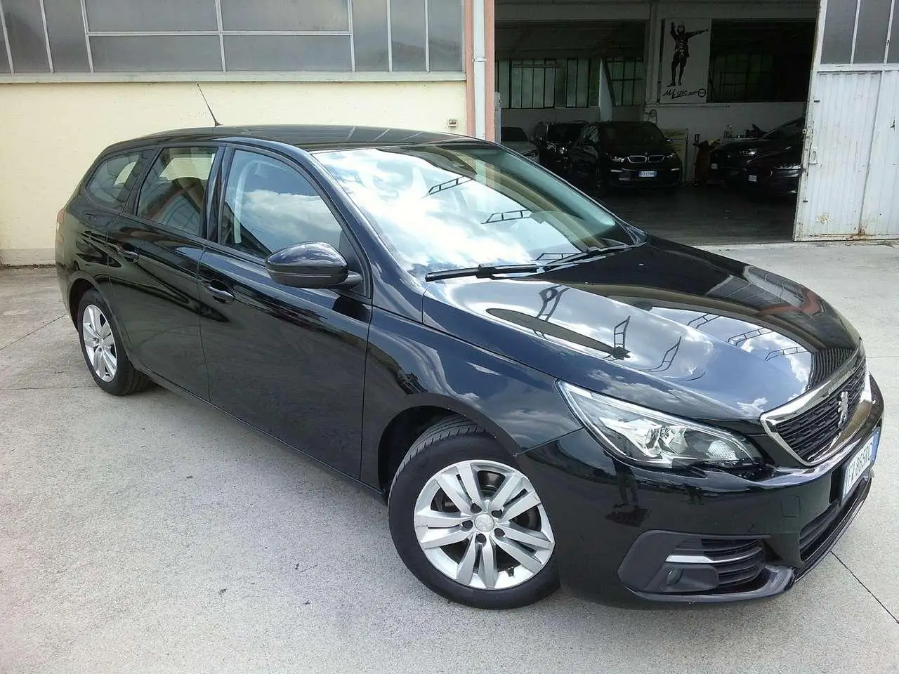 Photo 1 : Peugeot 308 2019 Diesel