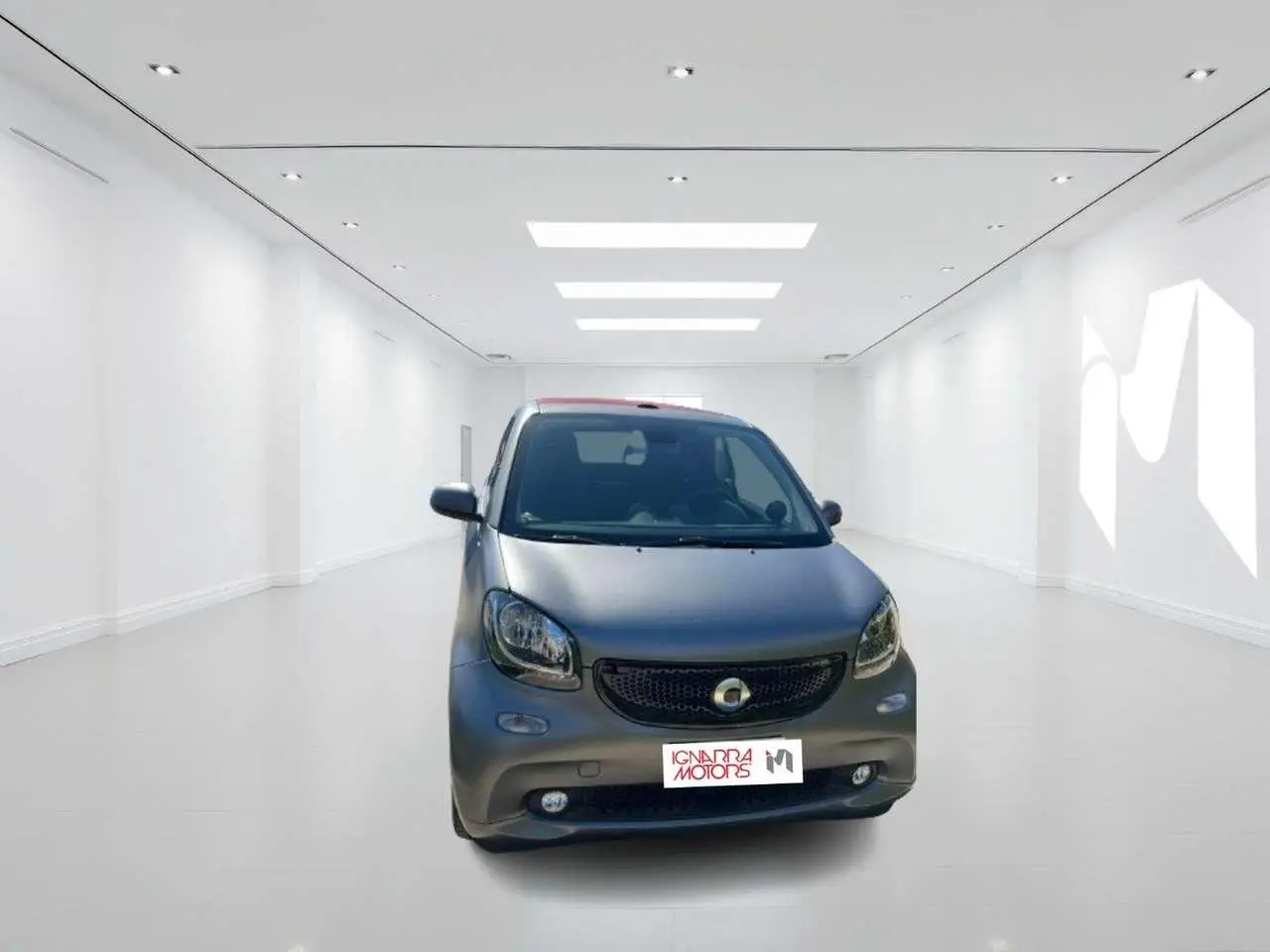 Photo 1 : Smart Fortwo 2018 Petrol