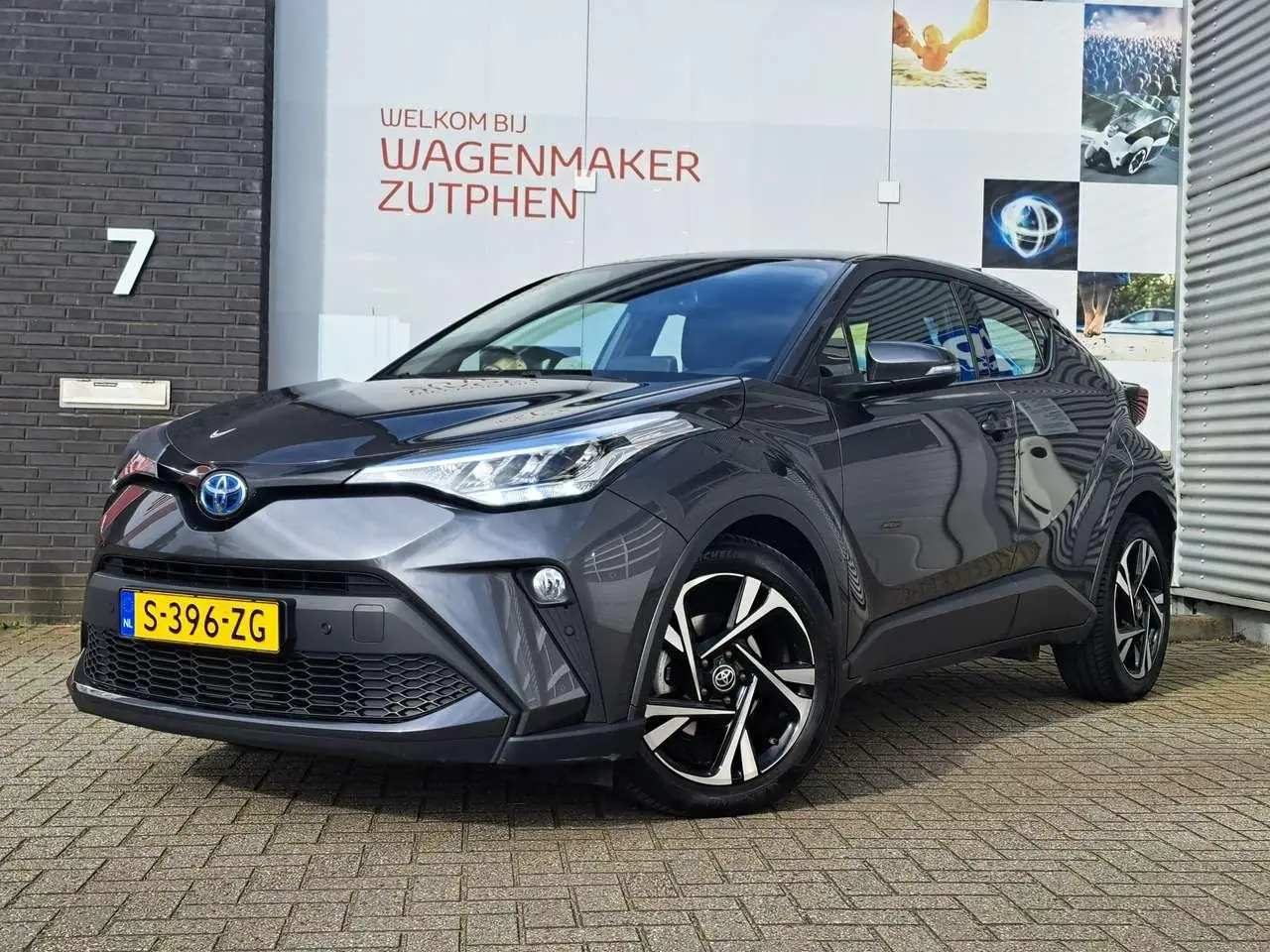 Photo 1 : Toyota C-hr 2023 Hybride