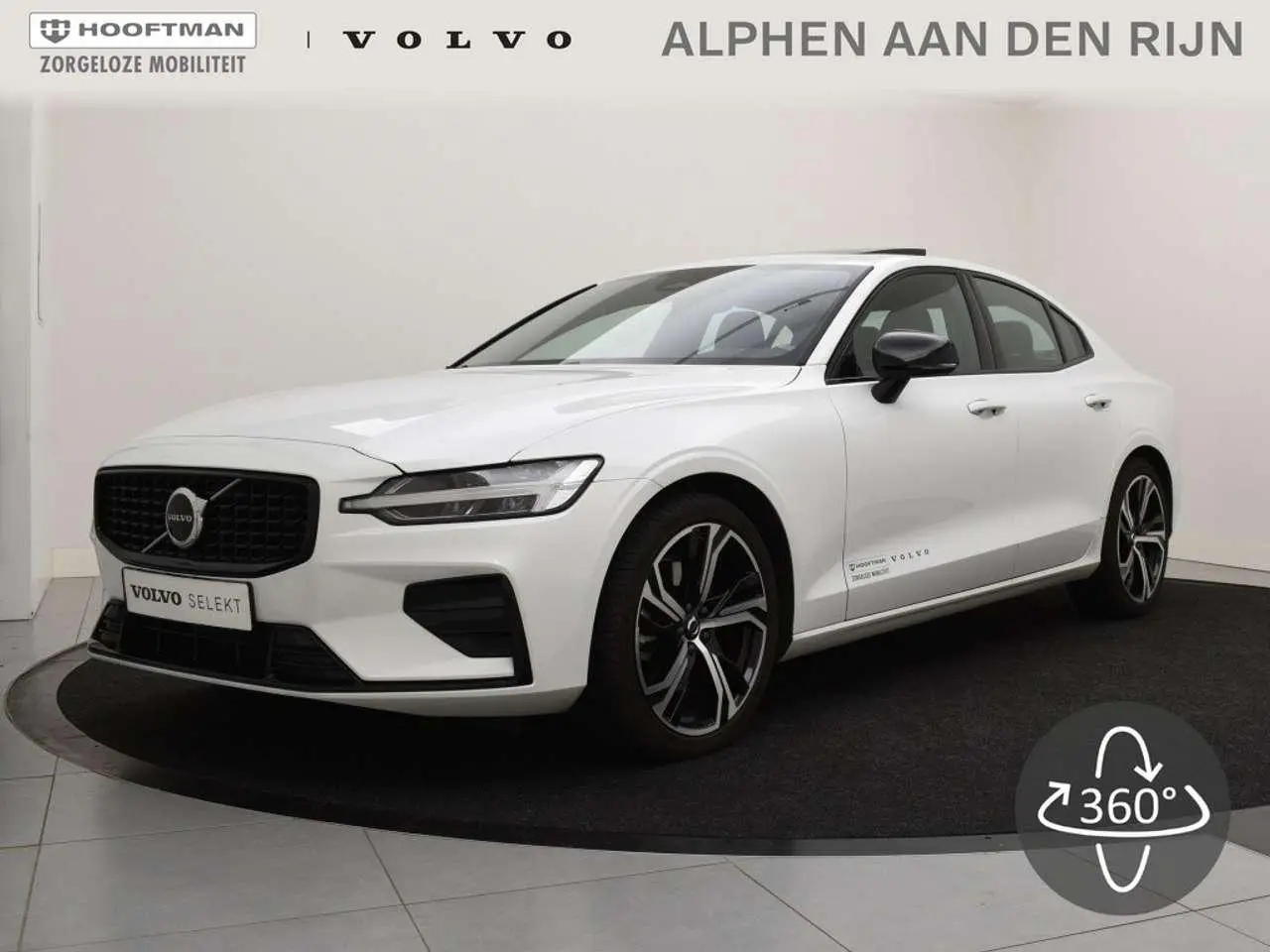 Photo 1 : Volvo S60 2023 Essence