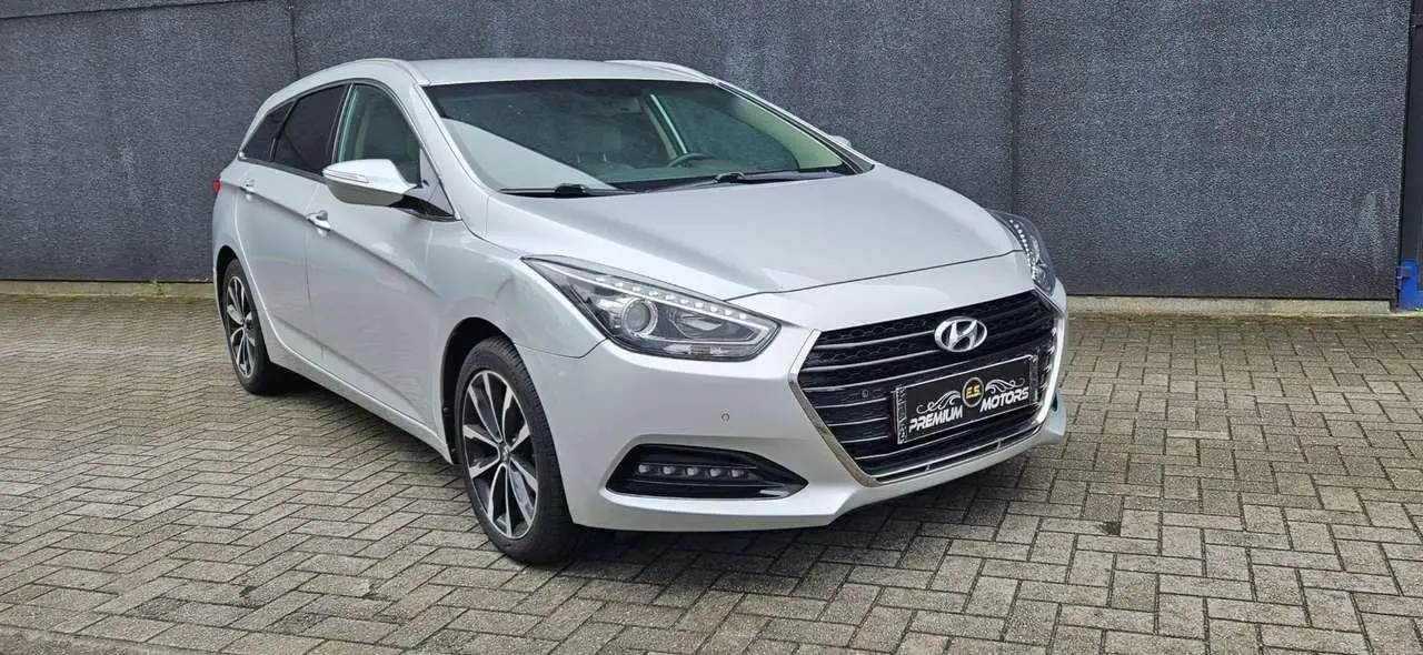 Photo 1 : Hyundai I40 2017 Diesel