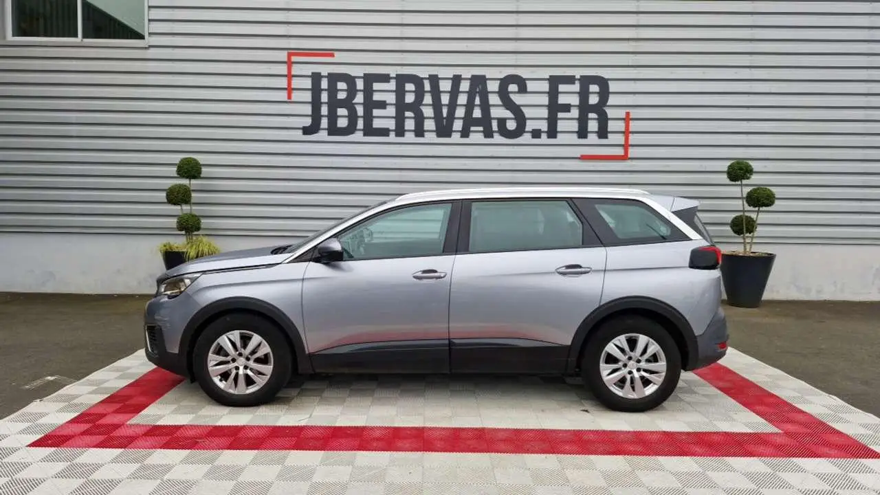 Photo 1 : Peugeot 5008 2019 Diesel