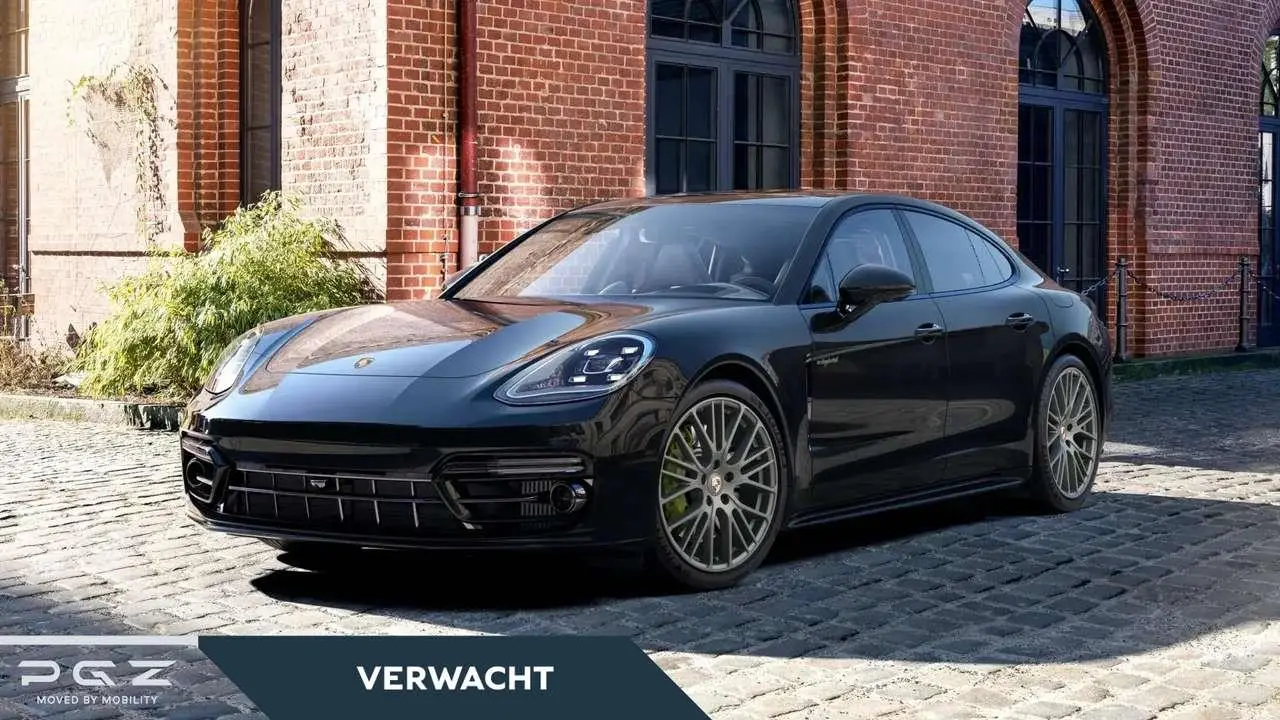 Photo 1 : Porsche Panamera 2023 Hybrid