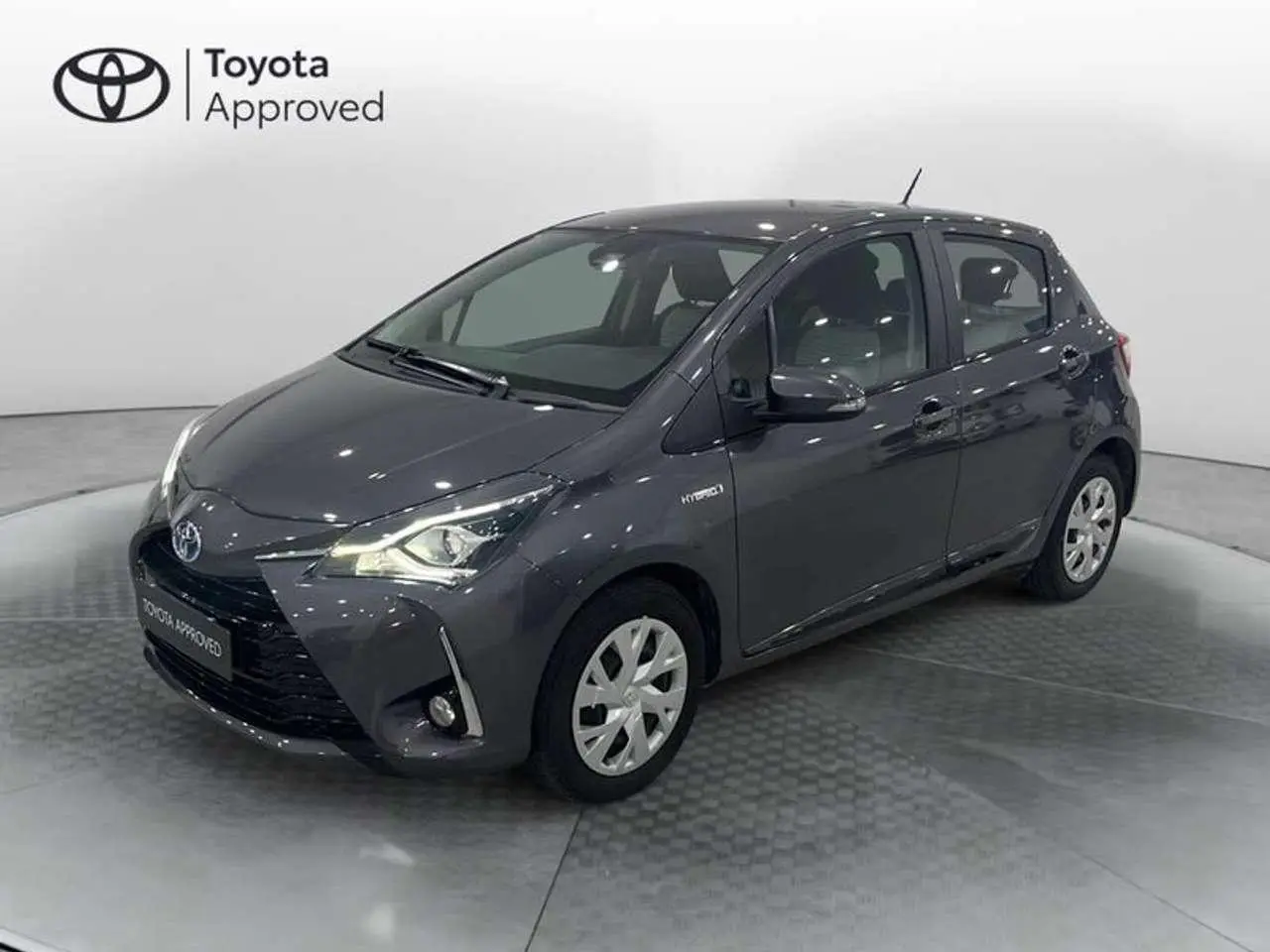 Photo 1 : Toyota Yaris 2019 Hybrid