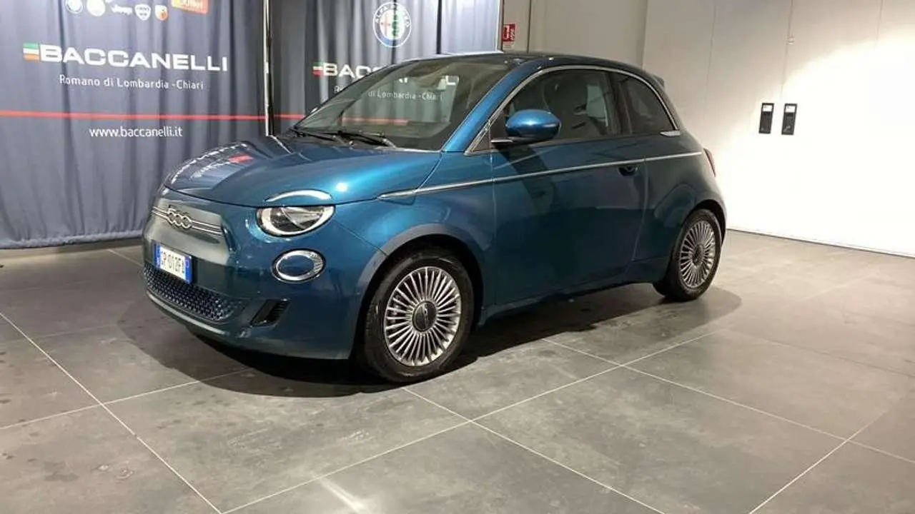 Photo 1 : Fiat 500 2023 Electric