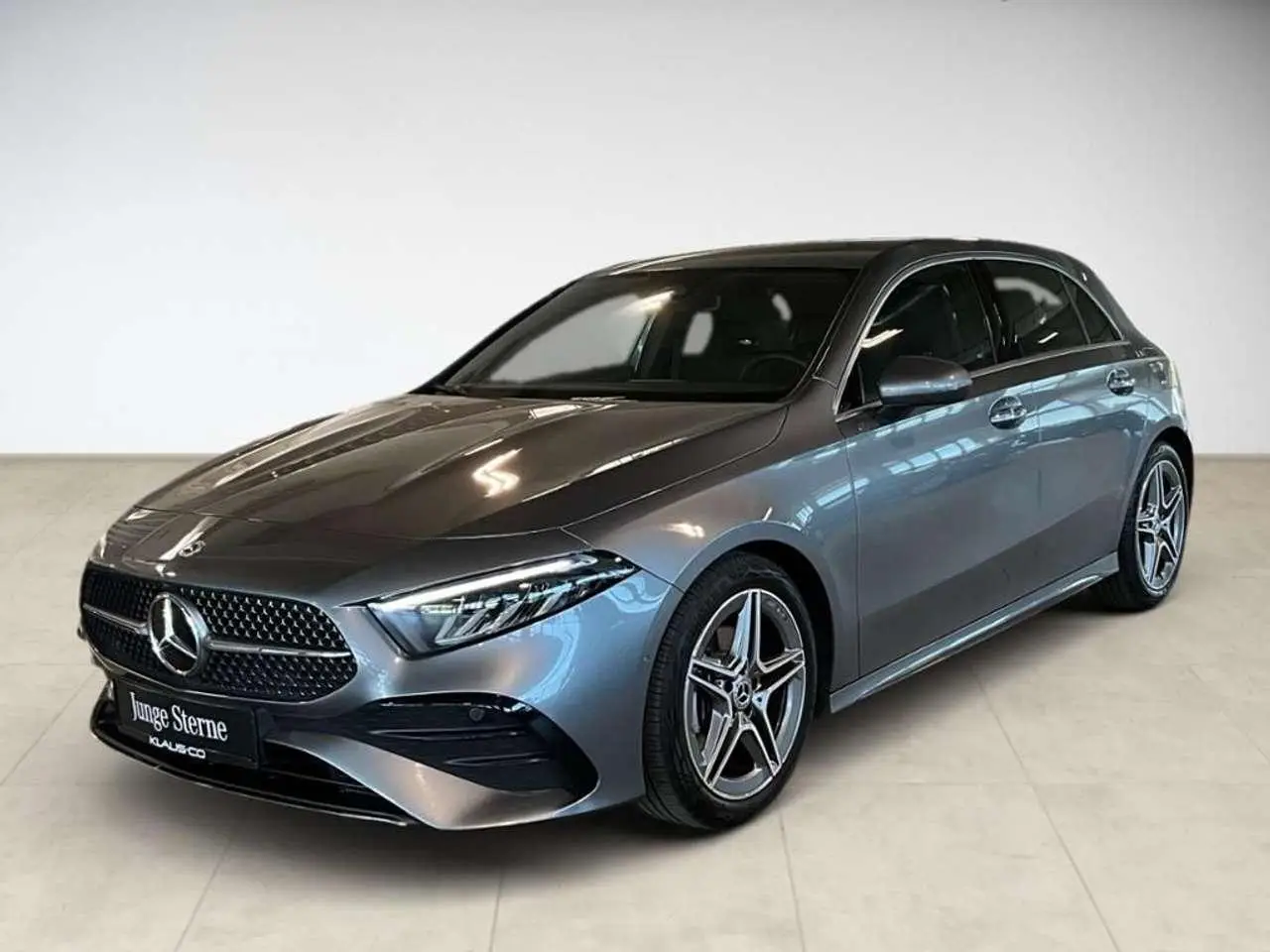 Photo 1 : Mercedes-benz Classe A 2023 Essence