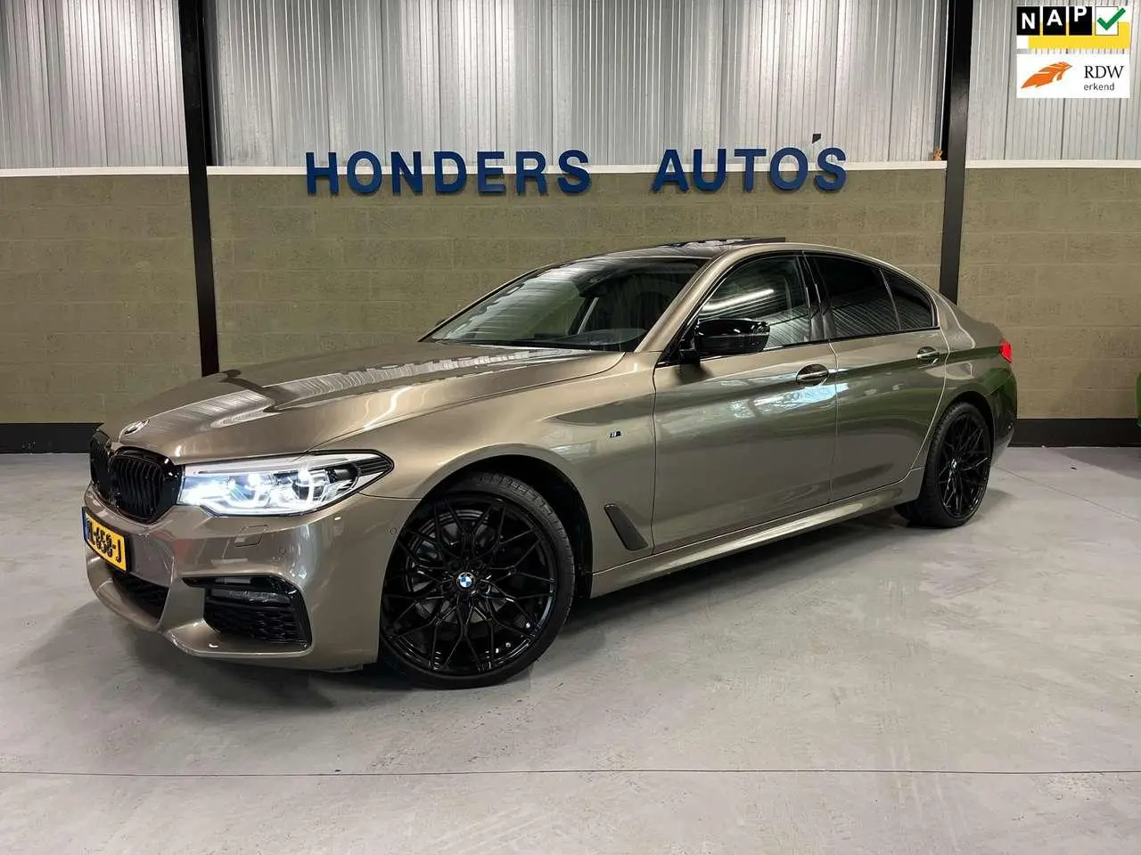 Photo 1 : Bmw Serie 5 2018 Petrol