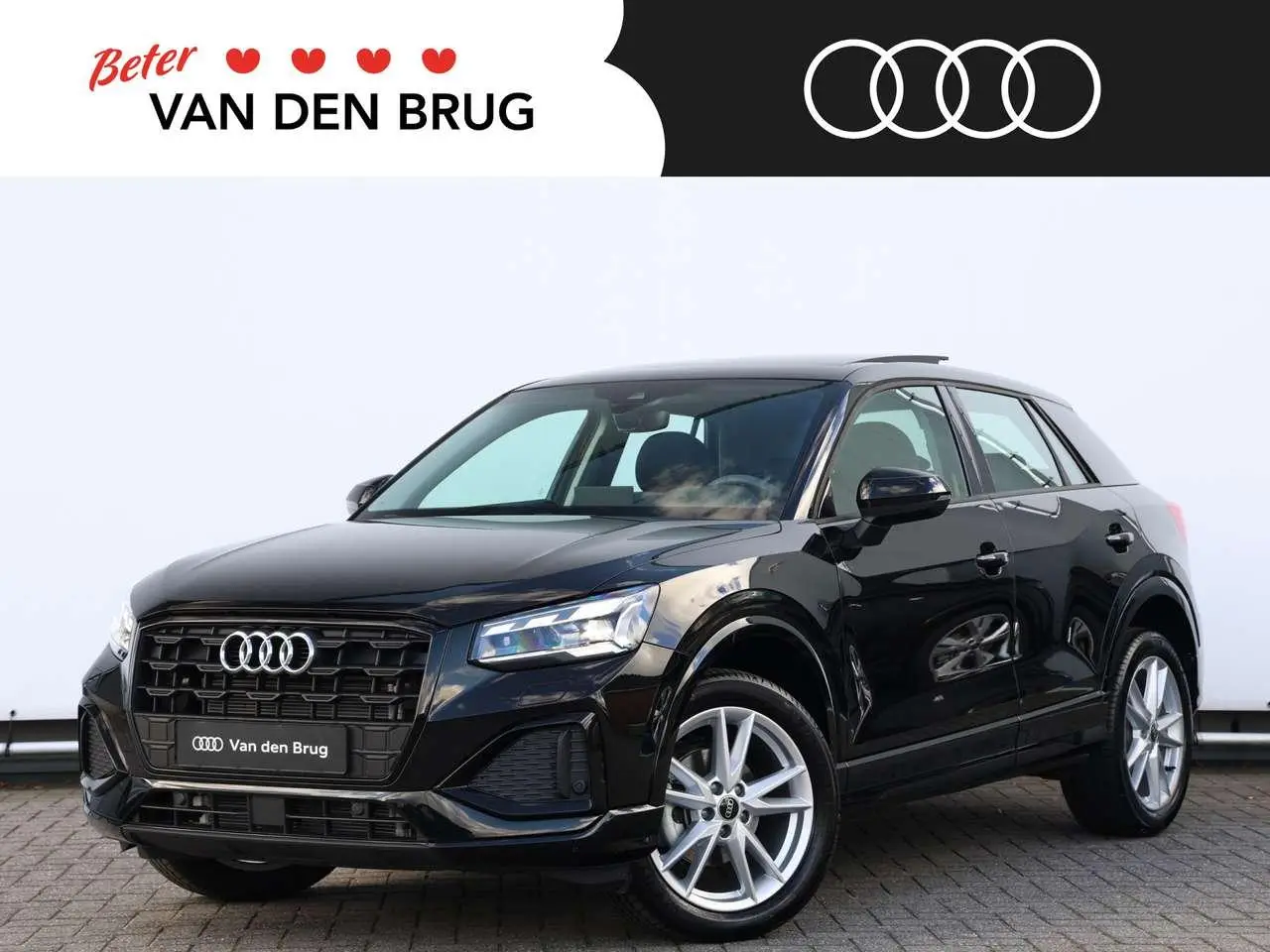 Photo 1 : Audi Q2 2024 Petrol