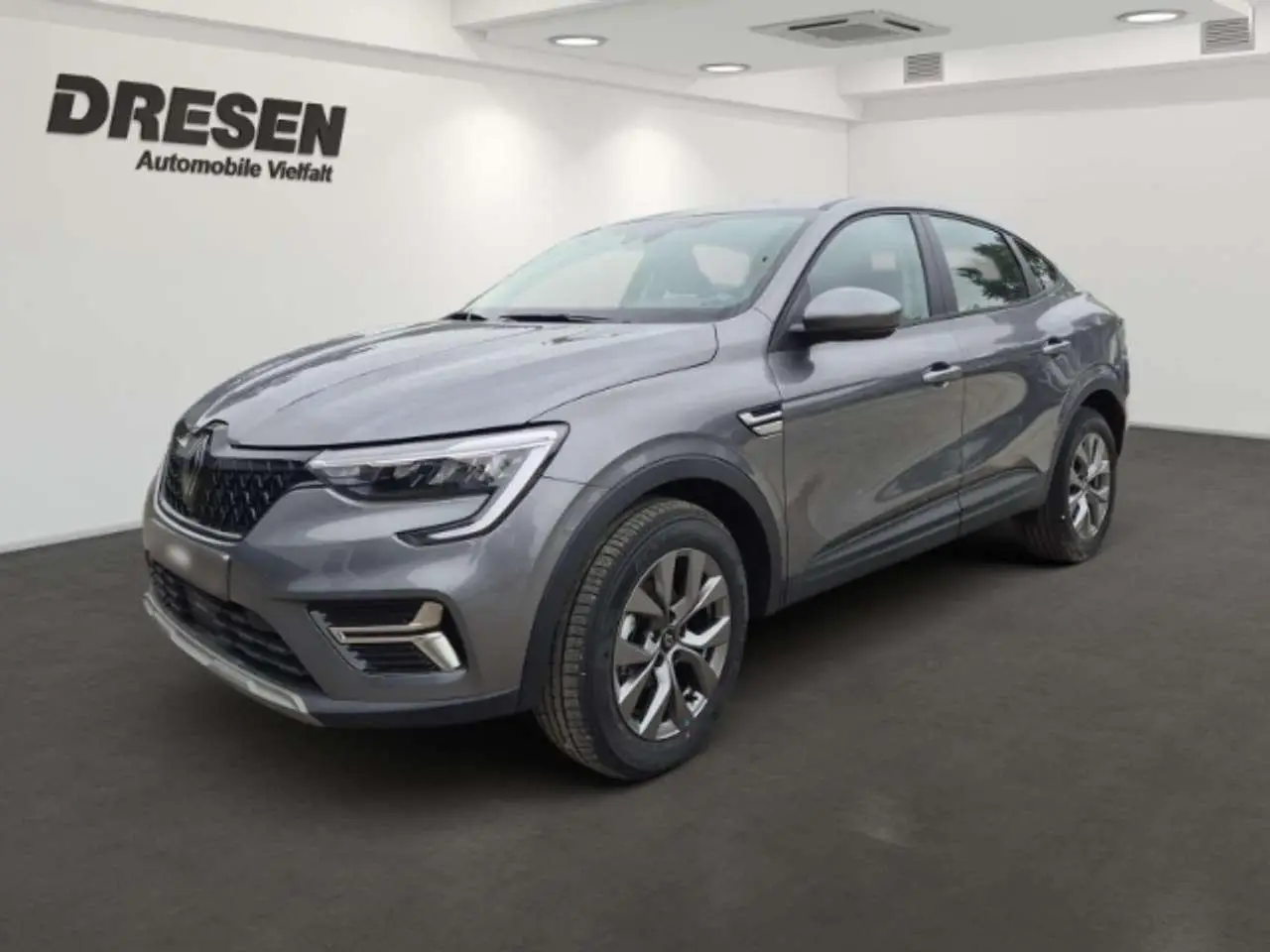 Photo 1 : Renault Arkana 2024 Essence