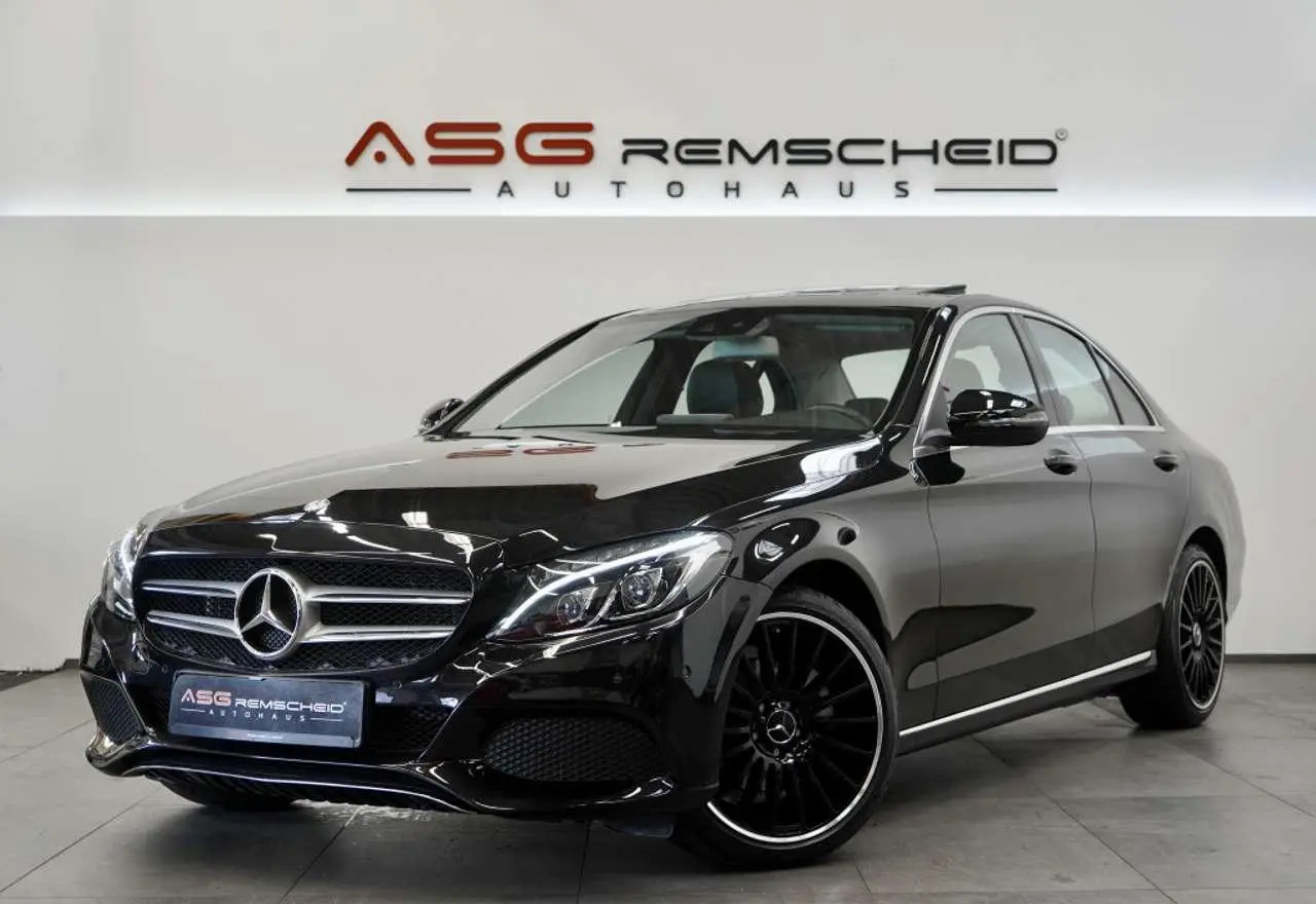 Photo 1 : Mercedes-benz Classe C 2017 Petrol