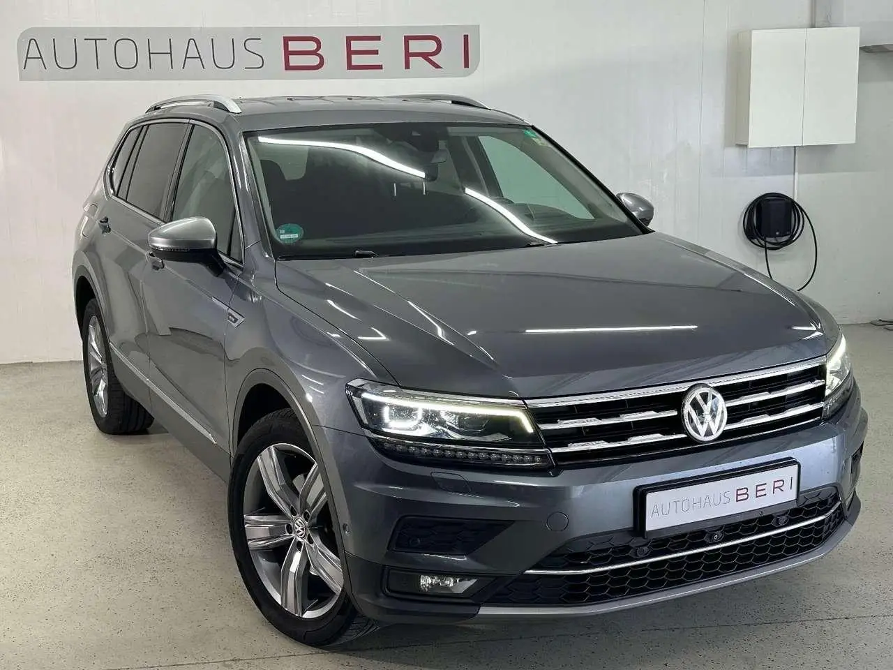 Photo 1 : Volkswagen Tiguan 2018 Diesel