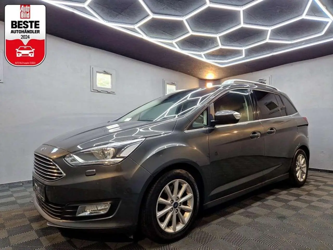 Photo 1 : Ford Grand C-max 2019 Diesel