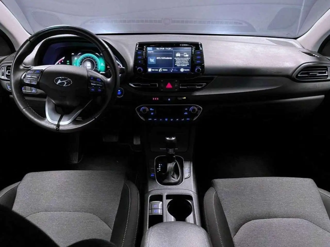 Photo 1 : Hyundai I30 2021 Hybrid