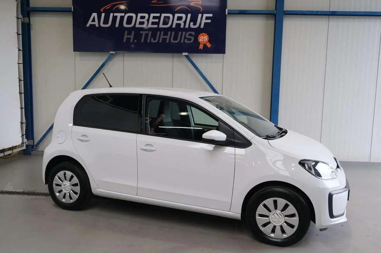 Photo 1 : Volkswagen Up! 2021 Petrol