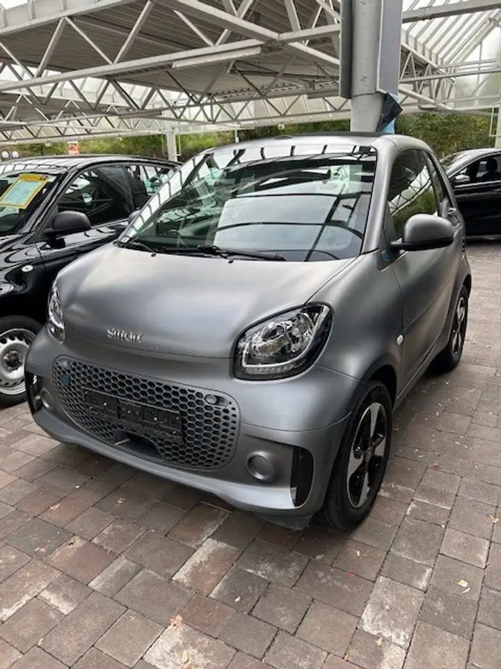 Photo 1 : Smart Fortwo 2021 Électrique