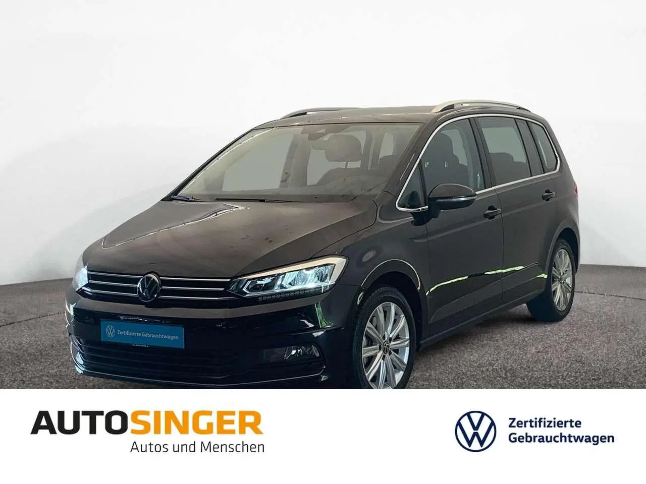 Photo 1 : Volkswagen Touran 2023 Petrol