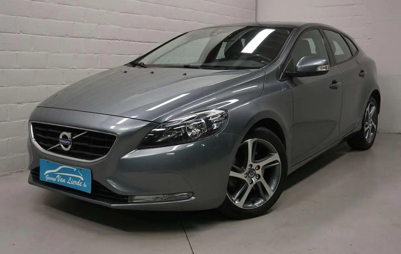 Photo 1 : Volvo V40 2015 Diesel