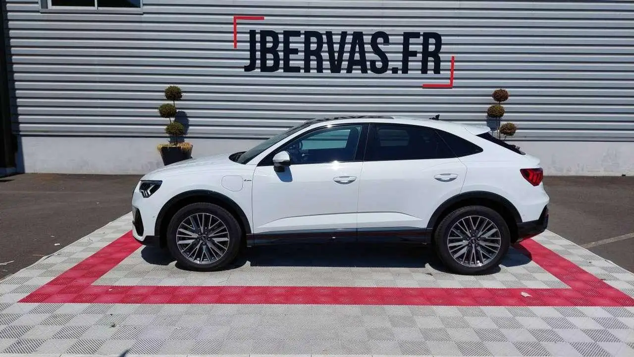 Photo 1 : Audi Q3 2022 Autres