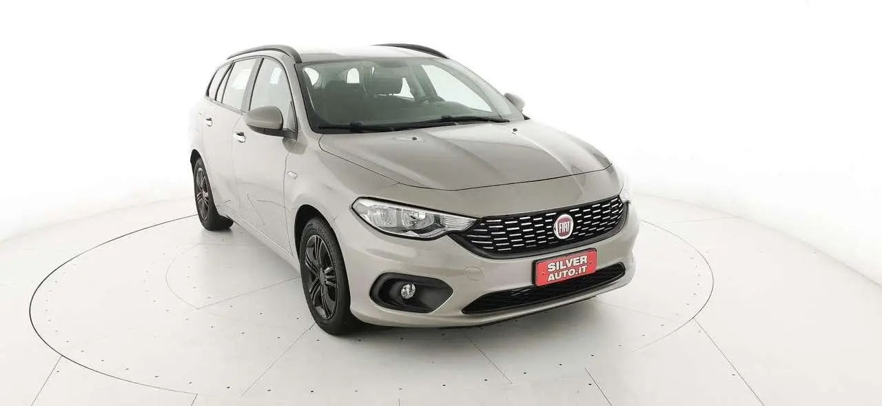 Photo 1 : Fiat Tipo 2017 Essence