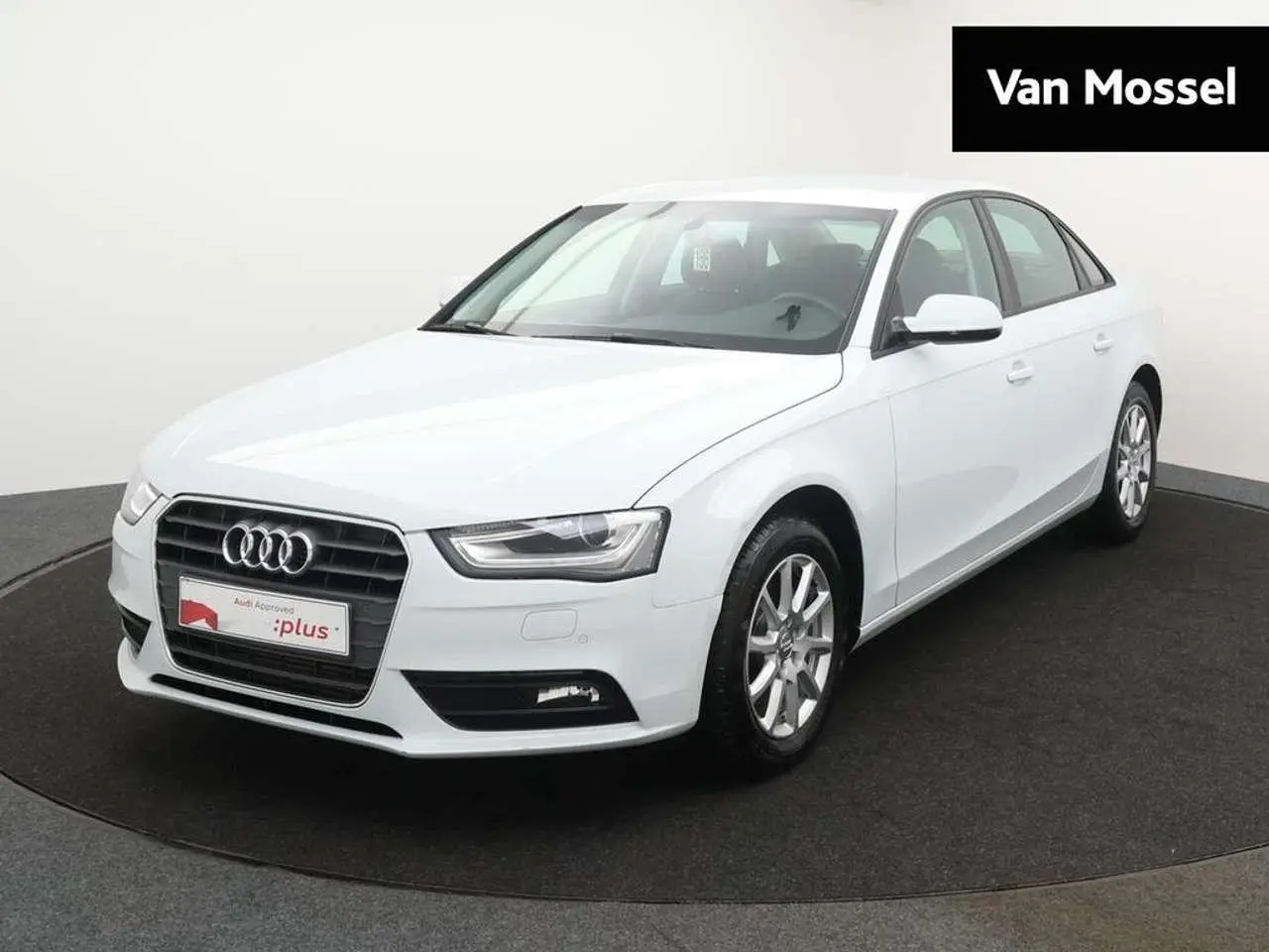 Photo 1 : Audi A4 2015 Petrol