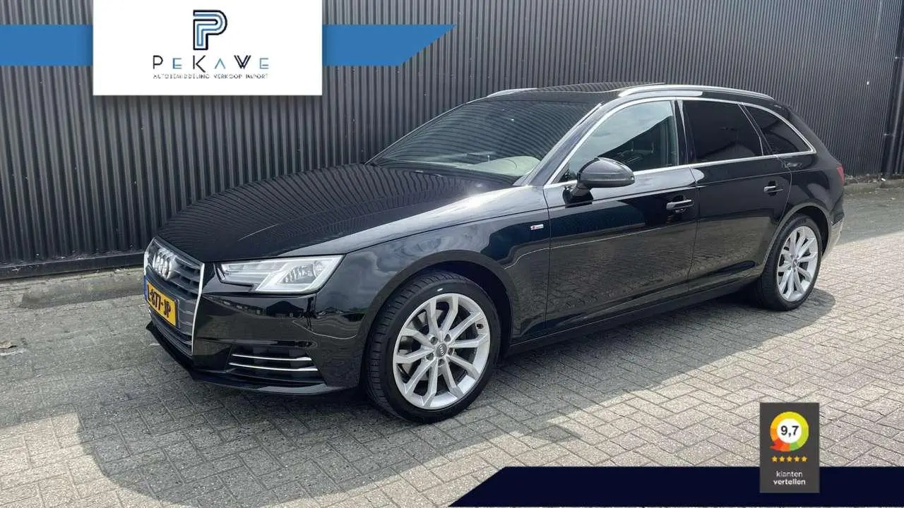 Photo 1 : Audi A4 2017 Petrol