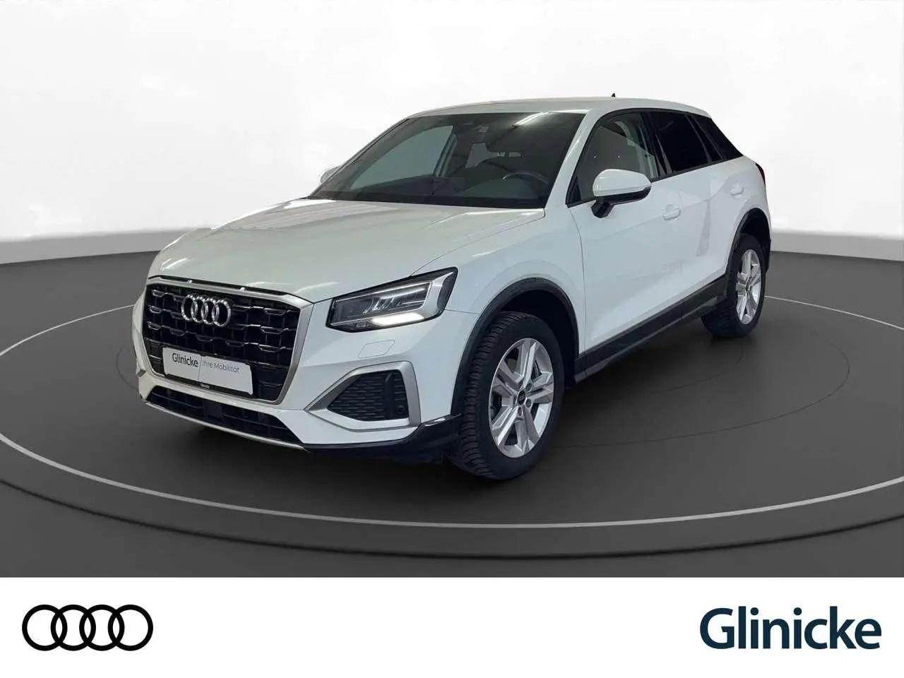 Photo 1 : Audi Q2 2022 Essence