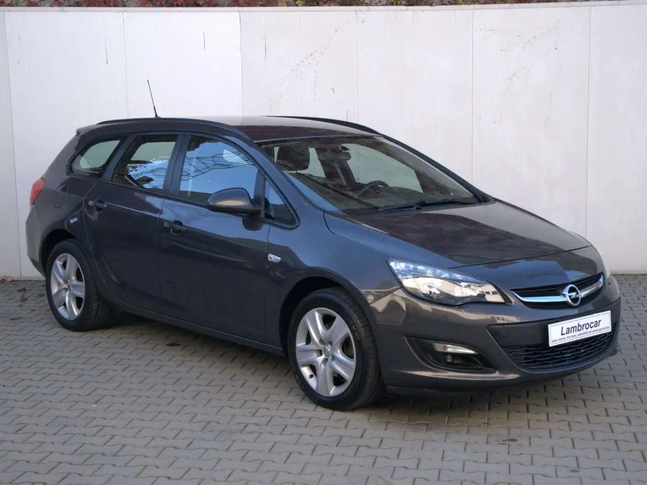 Photo 1 : Opel Astra 2016 Diesel