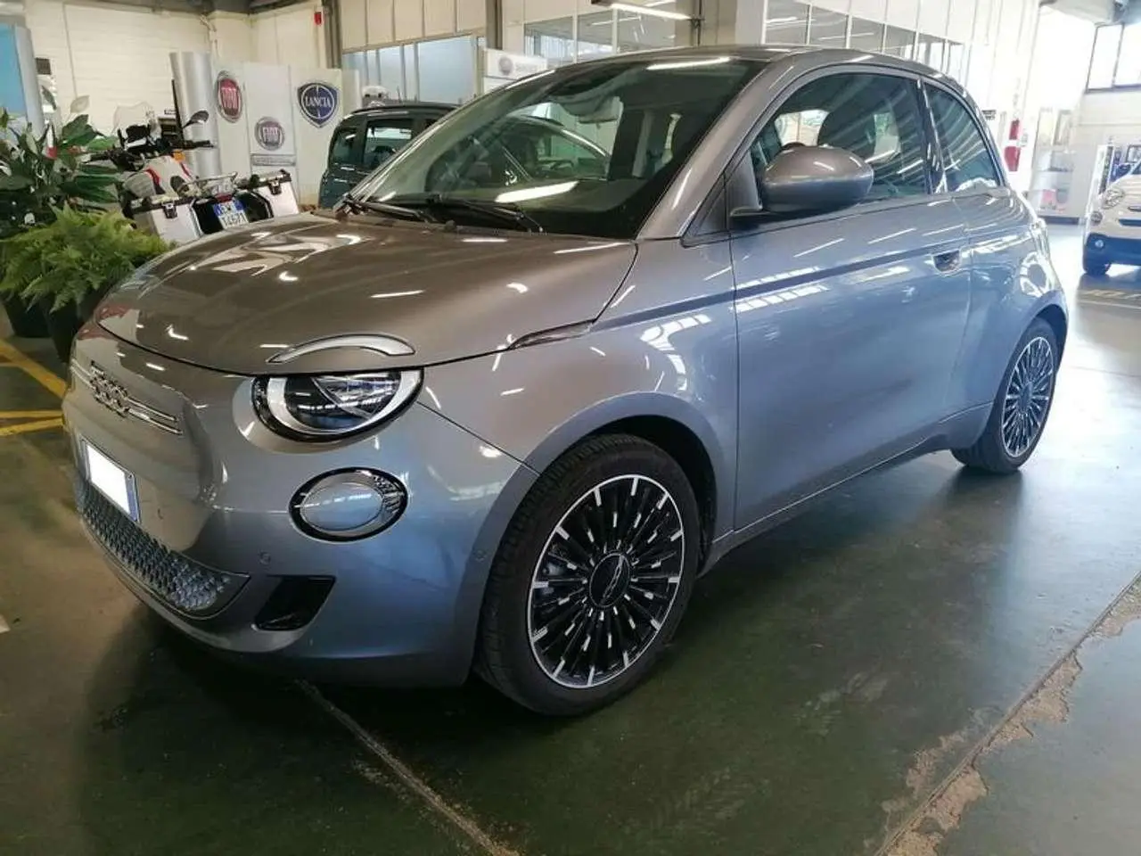 Photo 1 : Fiat 500 2021 Électrique