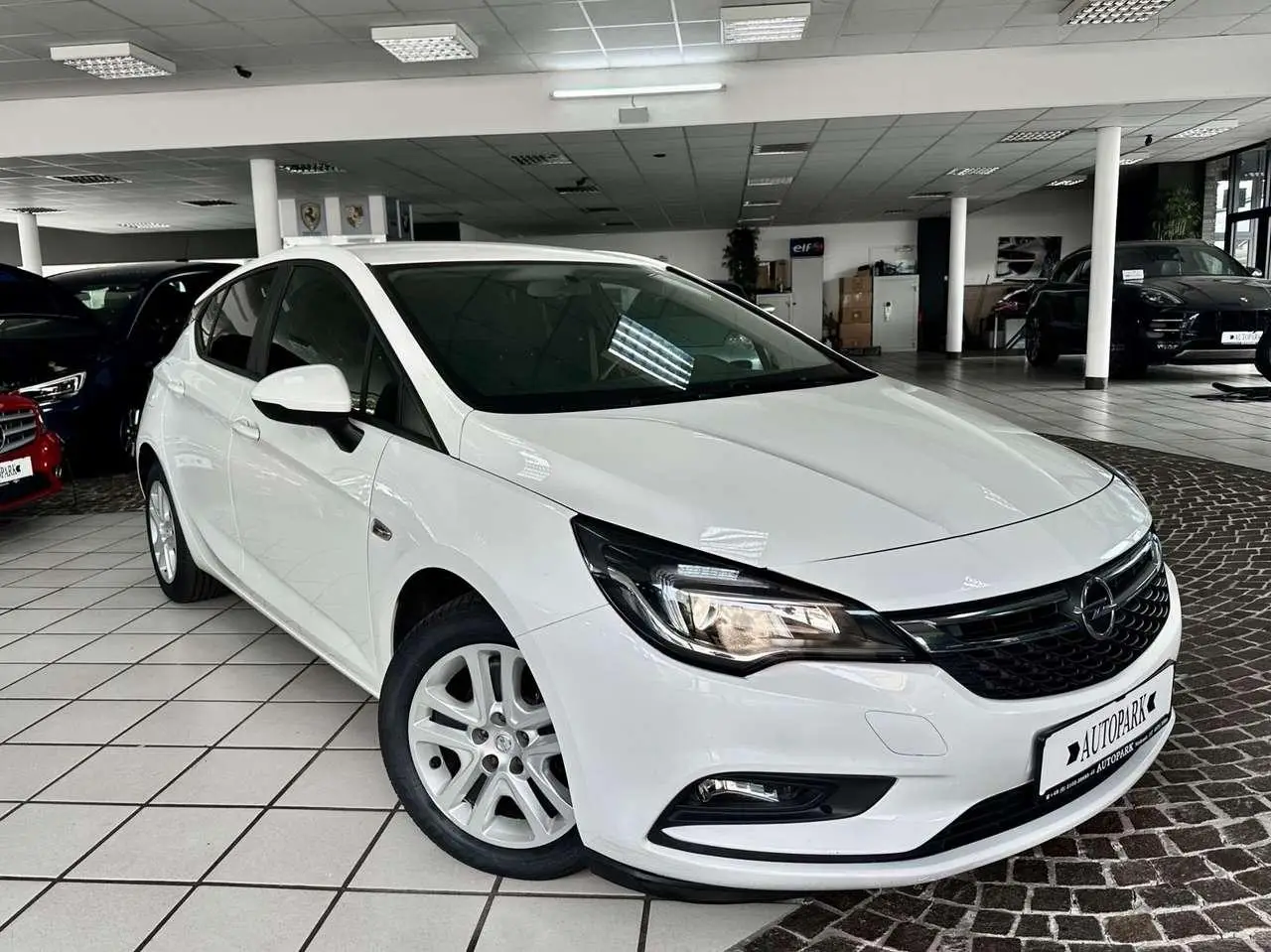 Photo 1 : Opel Astra 2019 Diesel